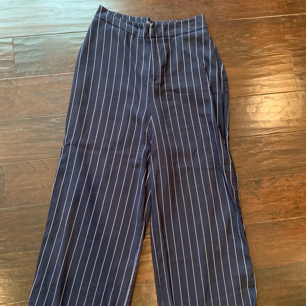 Pinstriped high wasted pants